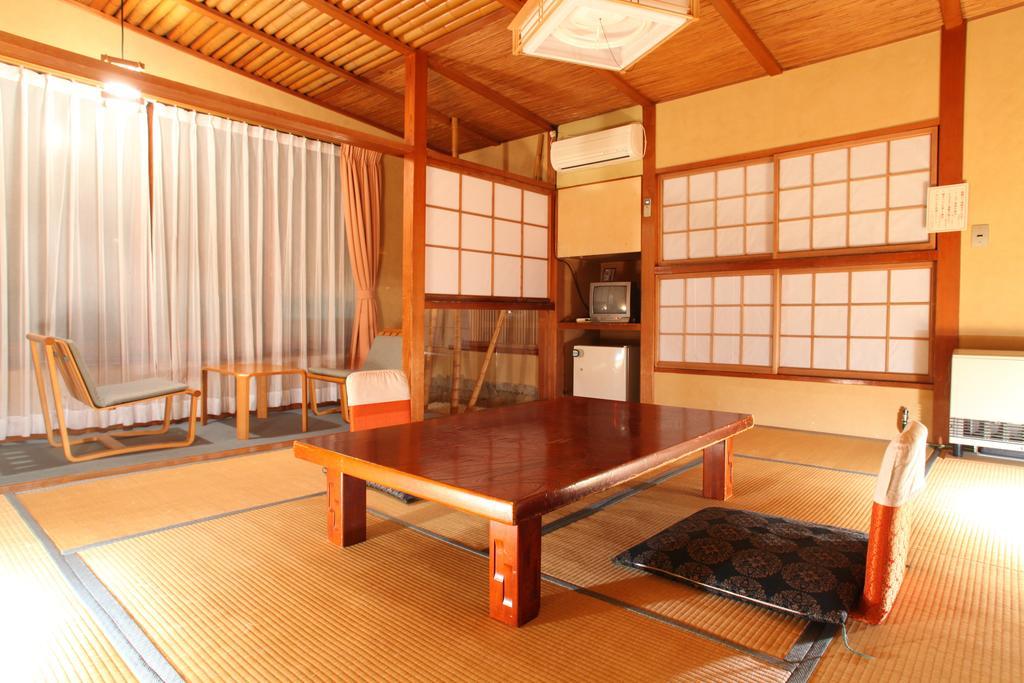Hatsunoyu Yamanouchi  Room photo